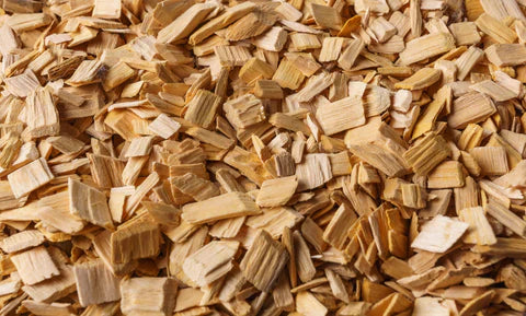 Wood Chunks vs Wood Sawdust: Which Is Better for Smoking?